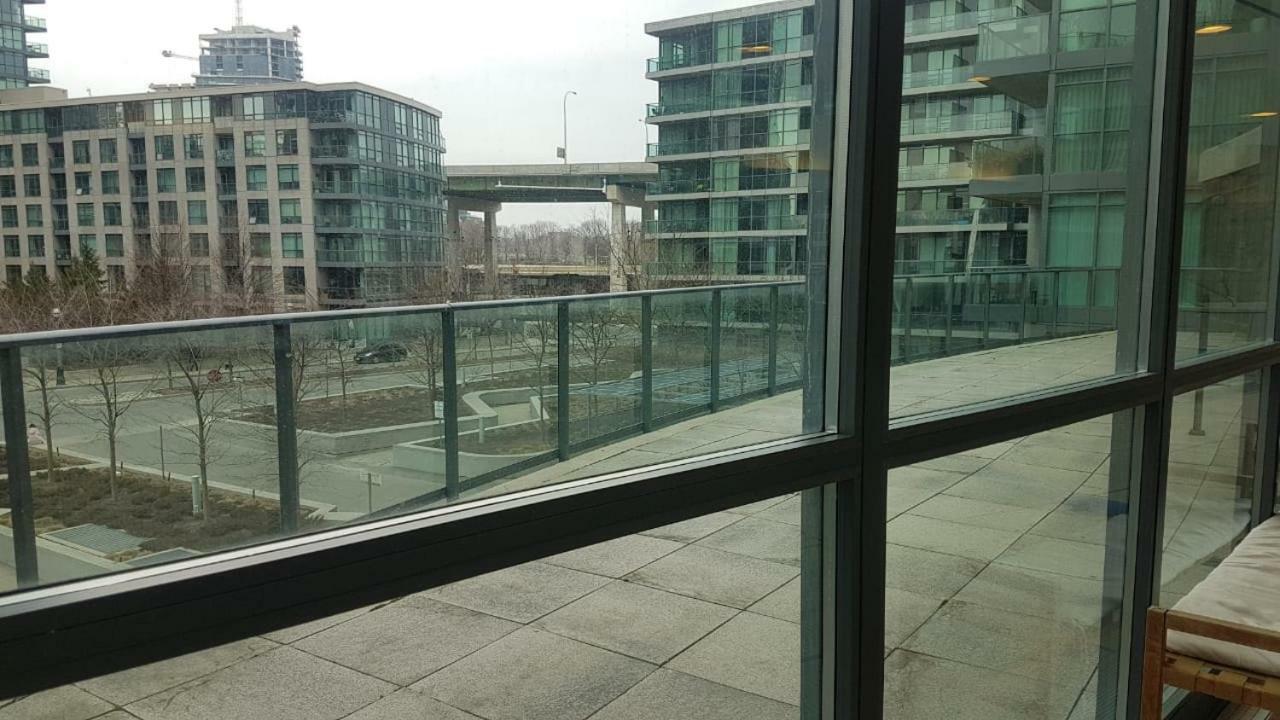 Executive 1 Bedroom Condo Sleeps 2 Toronto Luaran gambar