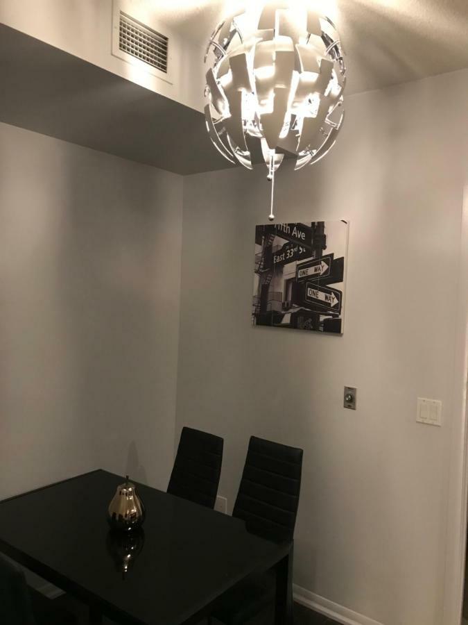 Executive 1 Bedroom Condo Sleeps 2 Toronto Luaran gambar