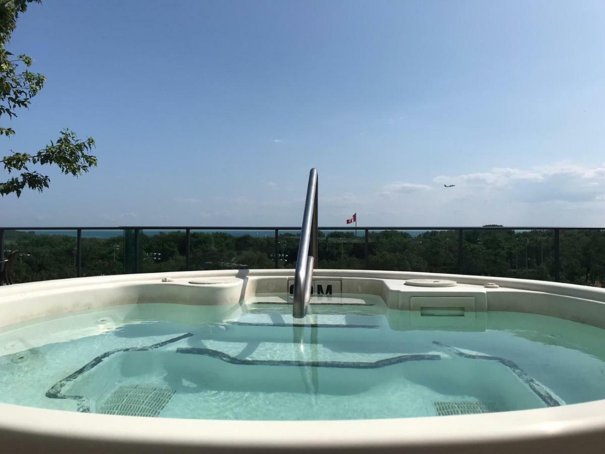 Executive 1 Bedroom Condo Sleeps 2 Toronto Luaran gambar