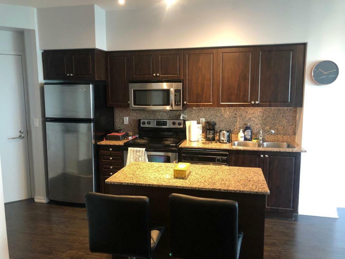 Executive 1 Bedroom Condo Sleeps 2 Toronto Luaran gambar