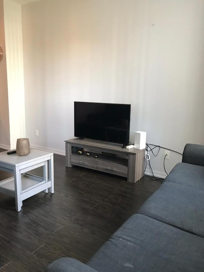 Executive 1 Bedroom Condo Sleeps 2 Toronto Luaran gambar