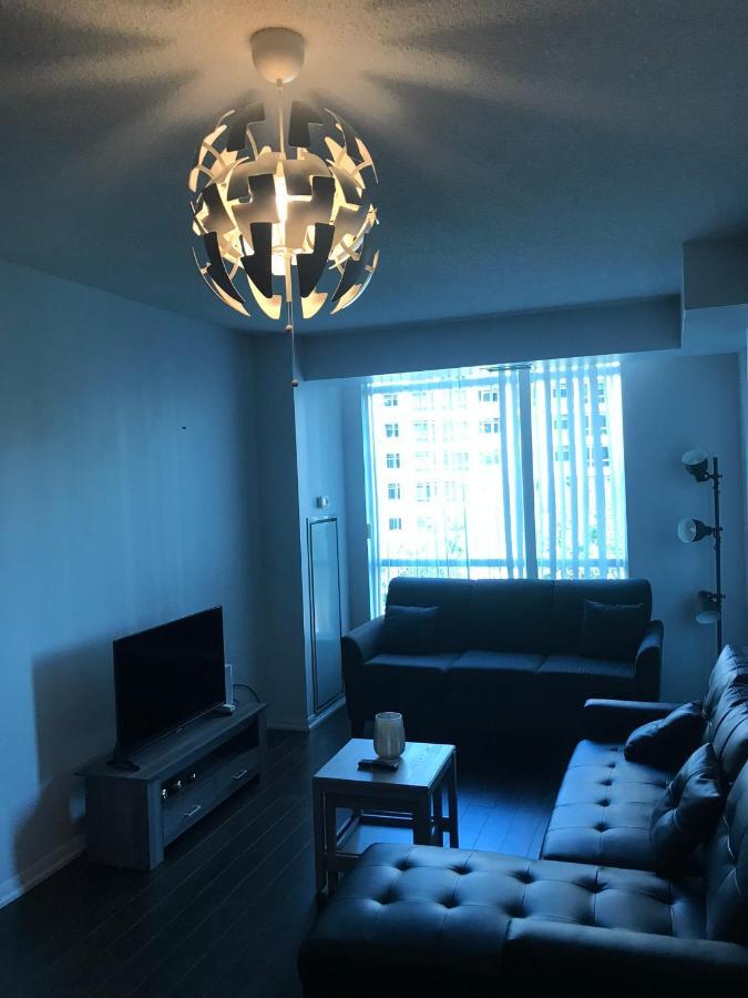 Executive 1 Bedroom Condo Sleeps 2 Toronto Luaran gambar